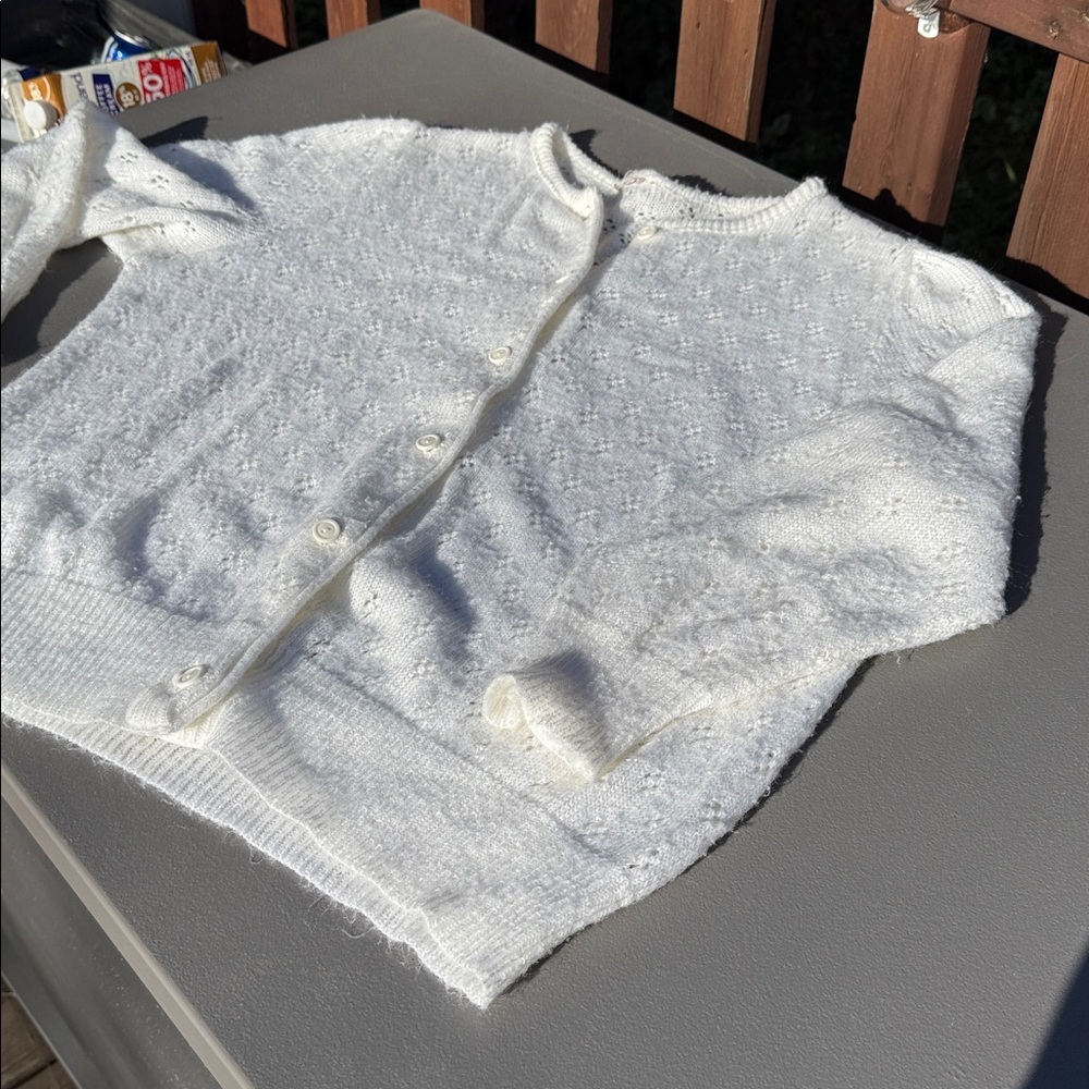 Vintage 1970z small knit White Button-Up Women's cardigan Sweater - Picture 6 of 9
